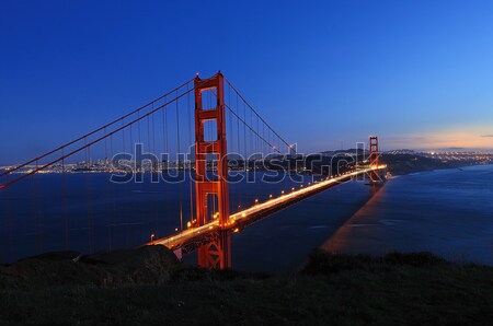 Golden gate Golden Gate Bridge céu cidade luz carros Foto stock © pazham