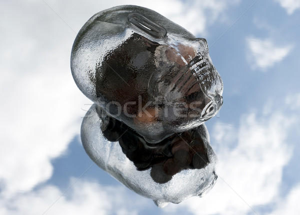 Glas Sparschwein schwimmend Himmel Reflexion Wolken Stock foto © pdimages