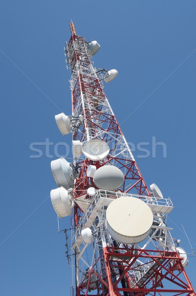 Telecomunicações torre fundo ver blue sky la Foto stock © pedrosala