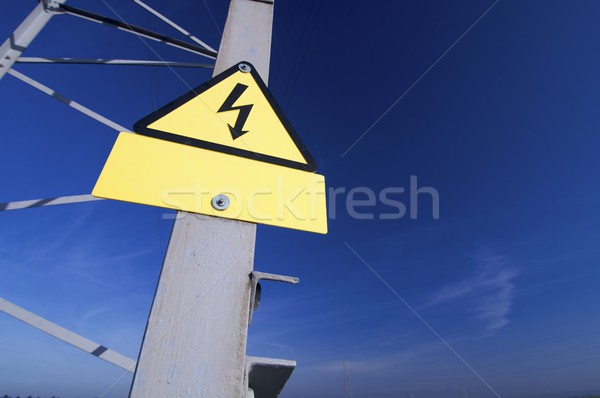 Hoogspanning teken gevaar hemel metaal Blauw Stockfoto © pedrosala