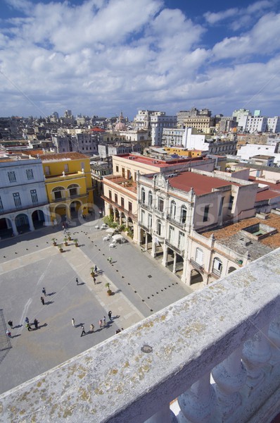 Havana vedere Cuba fereastră albastru călători Imagine de stoc © pedrosala