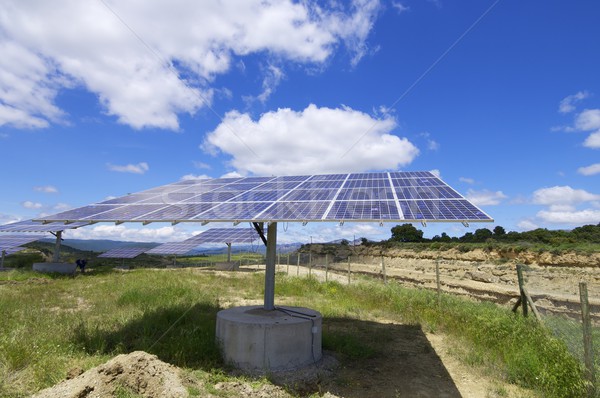 Energia solar fotovoltaica painel elétrico produção Foto stock © pedrosala