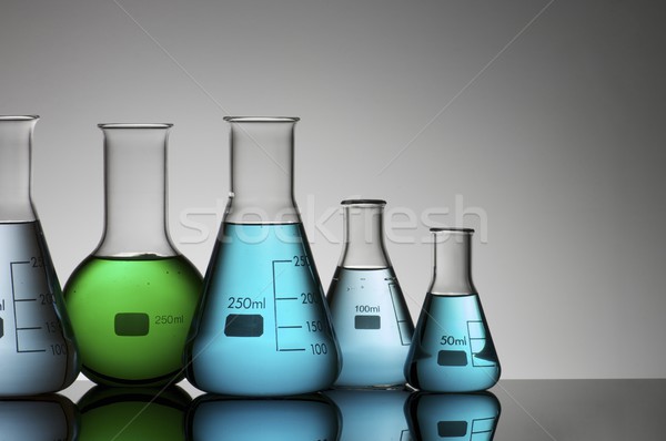 Laboratuvar renkli sıvı içinde cam sağlık Stok fotoğraf © pedrosala