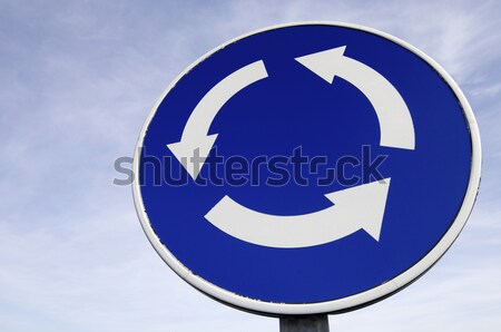 Kreisverkehr Signal blau bewölkt Himmel Stadt Stock foto © pedrosala