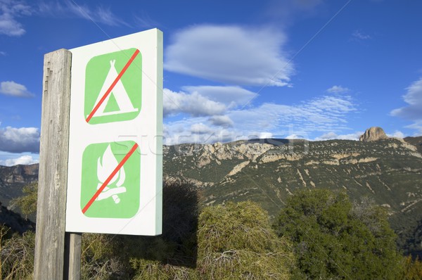 Proibido camping fogo sinalizar naturalismo parque Foto stock © pedrosala