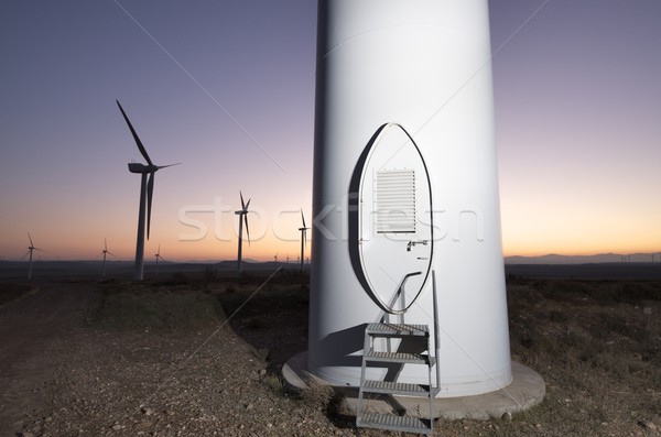 Entree windmolen elektrische productie zonsondergang landschap Stockfoto © pedrosala