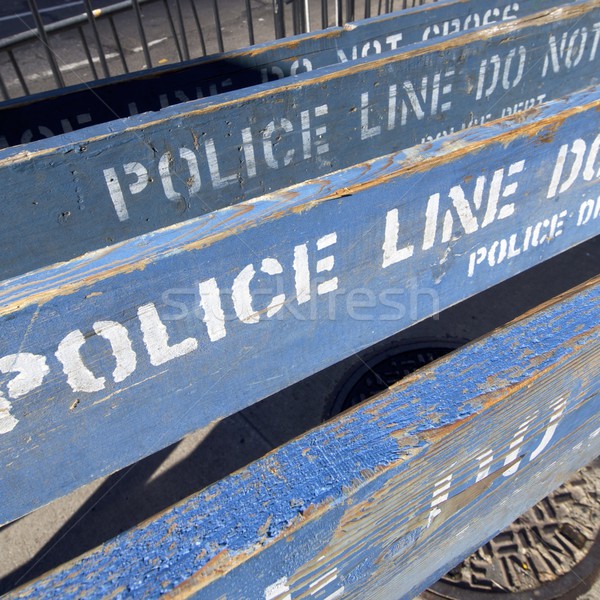 Police ligne groupe bois ville New York [[stock_photo]] © pedrosala