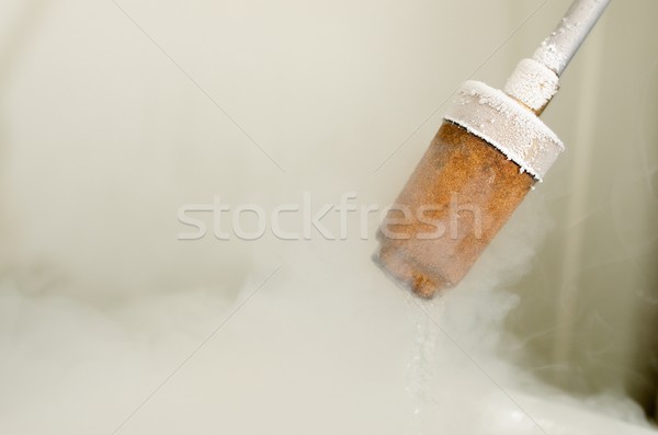 Nitrógeno primer plano transferir líquido humo hielo Foto stock © pedrosala