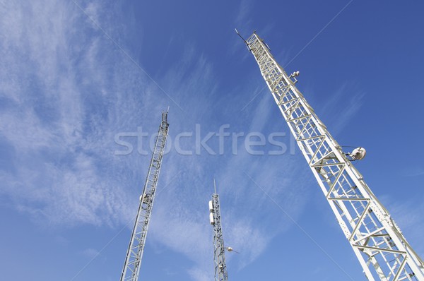 Telecomunicações torres blue sky céu internet telefone Foto stock © pedrosala
