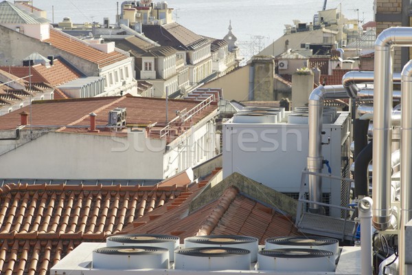 Aria condizionata view enorme gruppo tetto costruzione Foto d'archivio © pedrosala