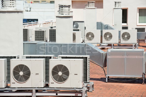 Klimaanlage Ansicht Dach Gebäude groß Ausrüstung Stock foto © pedrosala