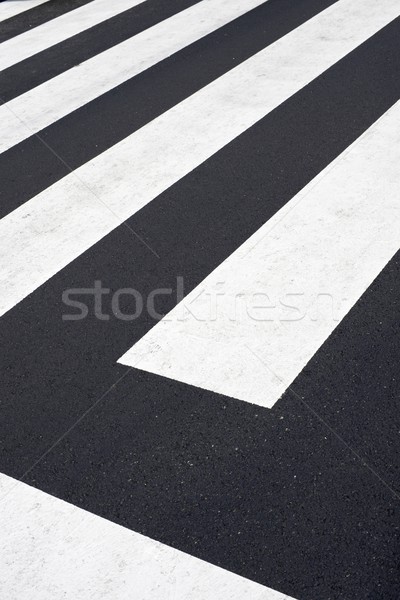 Zebra weg straat kruis snelweg verkeer Stockfoto © pedrosala