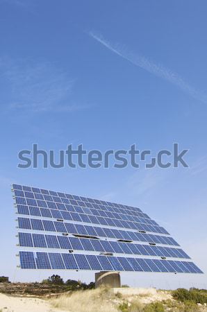 Energia solar fotovoltaica telhado cabana vale céu Foto stock © pedrosala