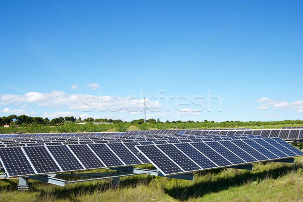 Güneş enerjisi fotovoltaik yenilenebilir elektrik üretim güneş Stok fotoğraf © pedrosala