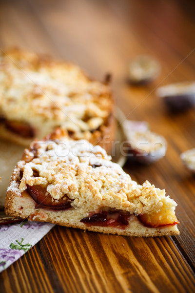 Grated pie with fruit  Stock photo © Peredniankina