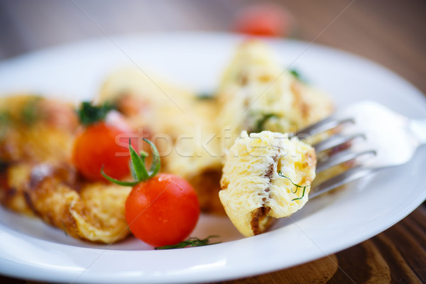 Stockfoto: Roereieren · tomaten · kruiden · witte · plaat