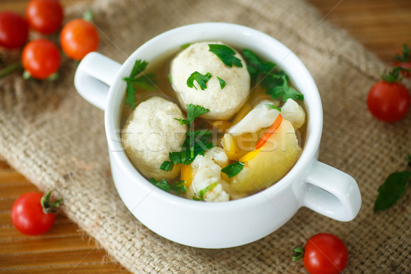 Foto stock: Sopa · de · legumes · almôndegas · tabela · verde · frango · bola