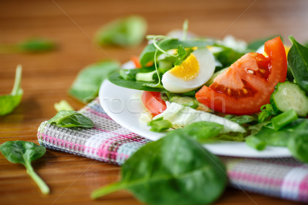 Lata Sałatka jaj pomidorów ogórek zioła Zdjęcia stock © Peredniankina