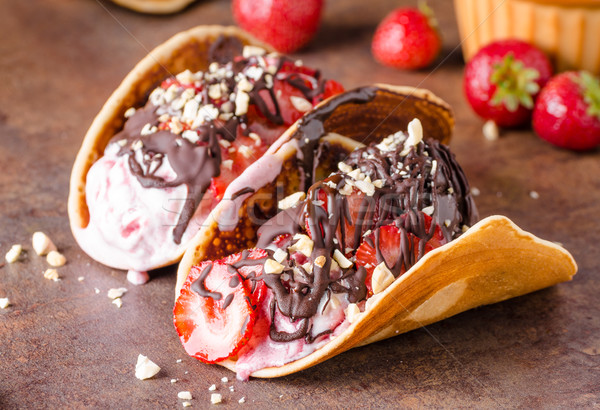 Stockfoto: Eigengemaakt · taco · ijs · noten · chocolade · heerlijk