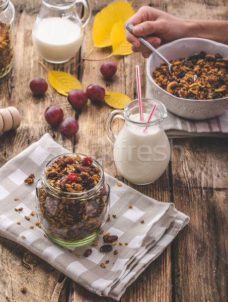 Granola nueces miel piezas frutas completo Foto stock © Peteer