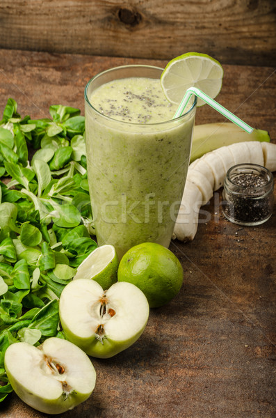 Delicioso smoothie verde maçãs cal madeira maçã Foto stock © Peteer