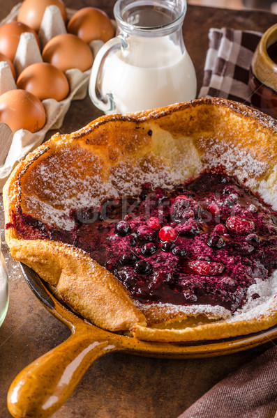 Foto stock: Holandés · bebé · crepe · bayas · delicioso