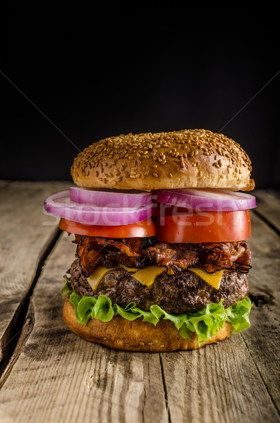 Rustikal burger Speck Cheddar Rindfleisch Stock foto © Peteer
