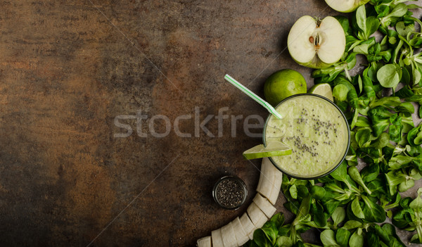 Delicioso smoothie verde maçãs cal madeira maçã Foto stock © Peteer