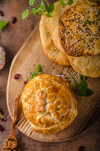 Ciasto nadziewany camembert jagody żywności Zdjęcia stock © Peteer