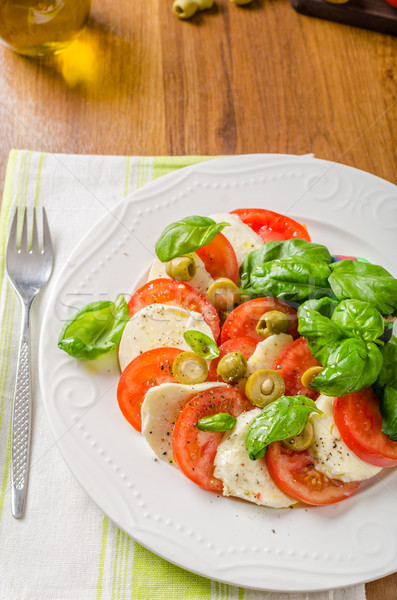 Stockfoto: Caprese · salade · heerlijk · Italiaans · salade · basilicum · tomaten