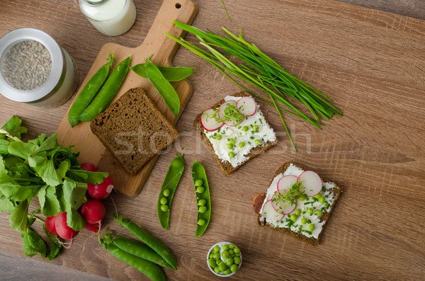здорового хлеб травы кремом сыра Сток-фото © Peteer