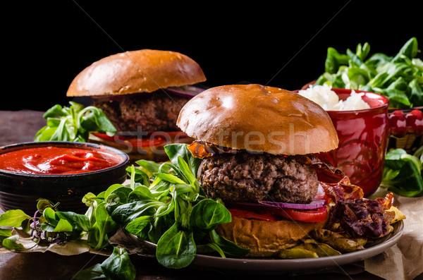 Boeuf Burger lard frites françaises maison peu Photo stock © Peteer