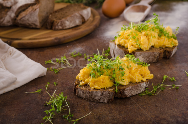 Rührei Brot frischen Eier Platte Stock foto © Peteer