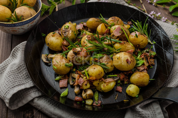 Cowboy krumpli szalonna gyógynövények új étel Stock fotó © Peteer