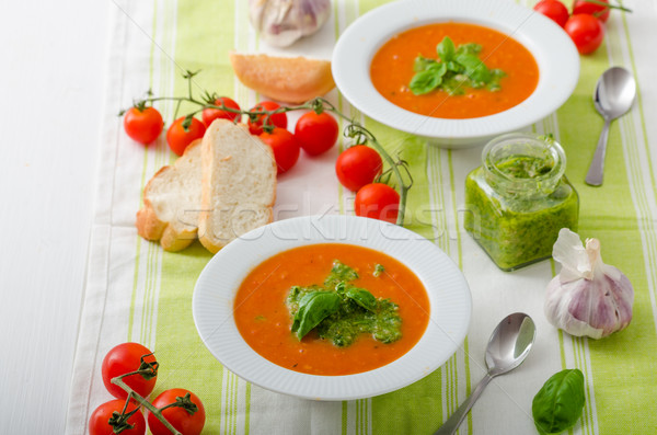 Soupe à la tomate Nice saine nourriture végétarienne pain blanc alimentaire [[stock_photo]] © Peteer