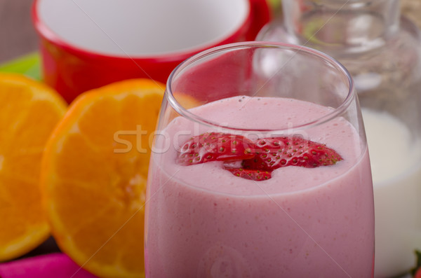 Erdbeere Smoothie Cornflakes gesunden Frühstück Glas Stock foto © Peteer