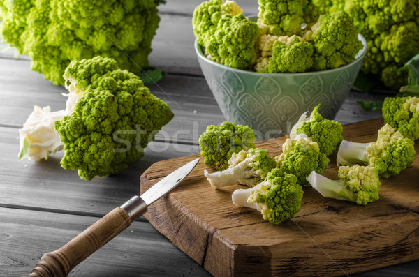 Vert chou-fleur bio légumes prêt cuisson Photo stock © Peteer