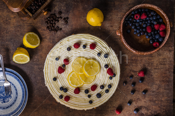 Foto stock: Limón · tarta · de · queso · bayas · frescos · frutas · oscuro