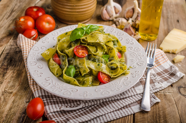 Pasta basilicum pesto eenvoudige heerlijk olijfolie Stockfoto © Peteer