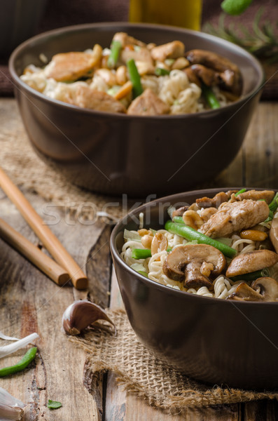 ストックフォト: 中国語 · 麺 · ブラウン · キノコ · 単純な