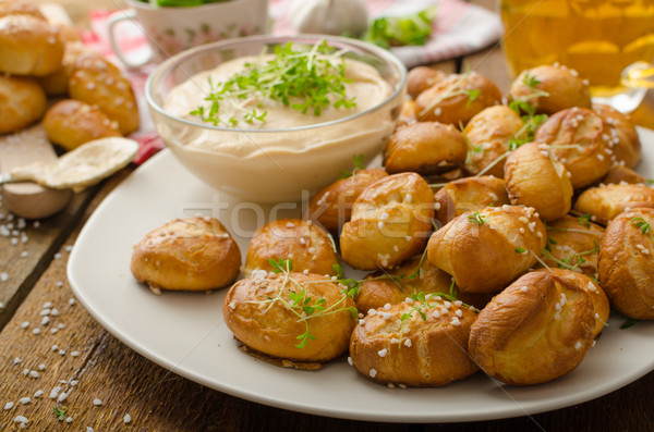 Foto stock: Pretzel · queijo · molho · caseiro · queijo · cheddar