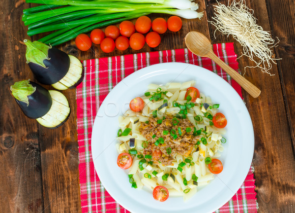 Makaronu sos bolognese bakłażan pomidorów drewna tle Zdjęcia stock © Peteer