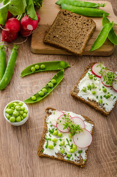 Stockfoto: Gezonde · brood · kruiden · room · kaas