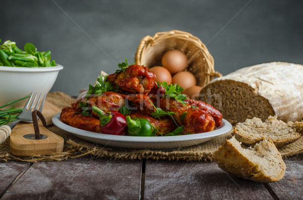Sıcak tavuk kanatlar iç ekmek çavdar Stok fotoğraf © Peteer