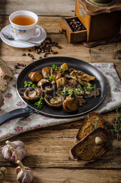 Table café thé frit fraîches champignons [[stock_photo]] © Peteer