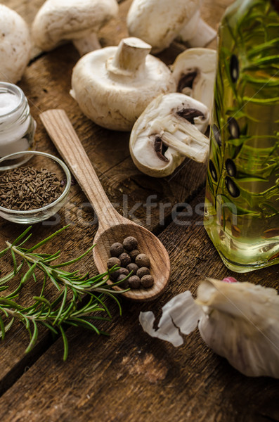 [[stock_photo]]: Bio · ail · épices · sauvage · champignons · maison