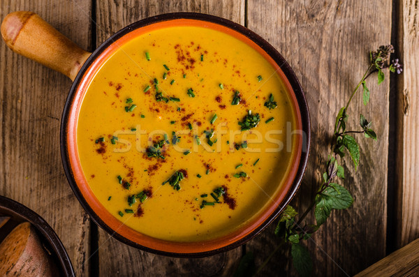 Zoete aardappel soep kruiden chili knoflook plaat Stockfoto © Peteer