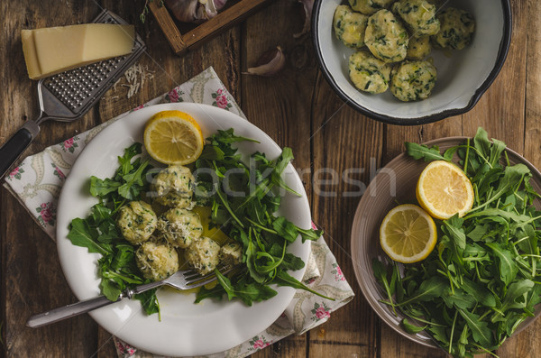 Foto d'archivio: Spinaci · insalata · luce · medicazione · limone · olio · d'oliva