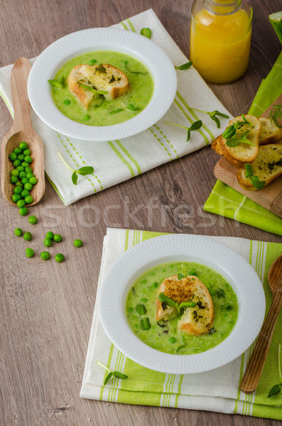Primavera ervilhas sopa belo um foco Foto stock © Peteer