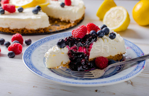 Limão bolo de queijo fresco frutas escuro Foto stock © Peteer